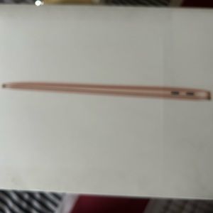 13 inch MacBook Air with Apple M1 chip